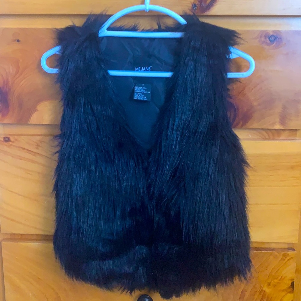 Small Me Jane Black Faux Fur Vest